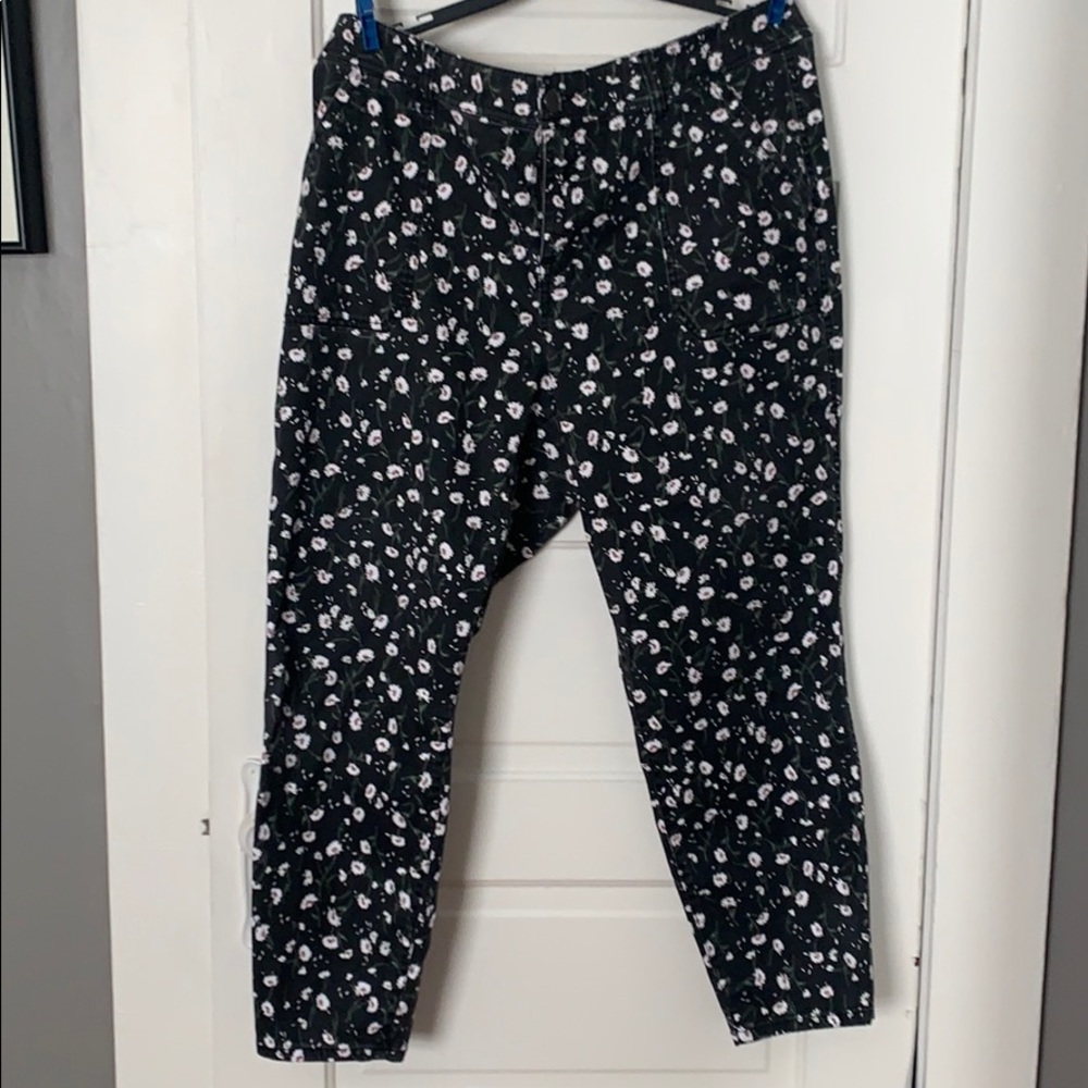 White daisy pant plus size 20 matching top 18/20